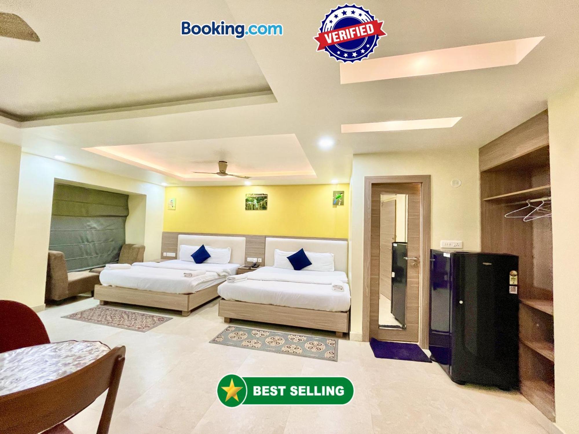 Hotel Rb International ! Puri Near-Sea-Beach-And-Temple Fully-Air-Conditioned-Hotel With-Lift-And-Card Payment Accepted-Parking-Facility, Best Hotel In פורי מראה חיצוני תמונה