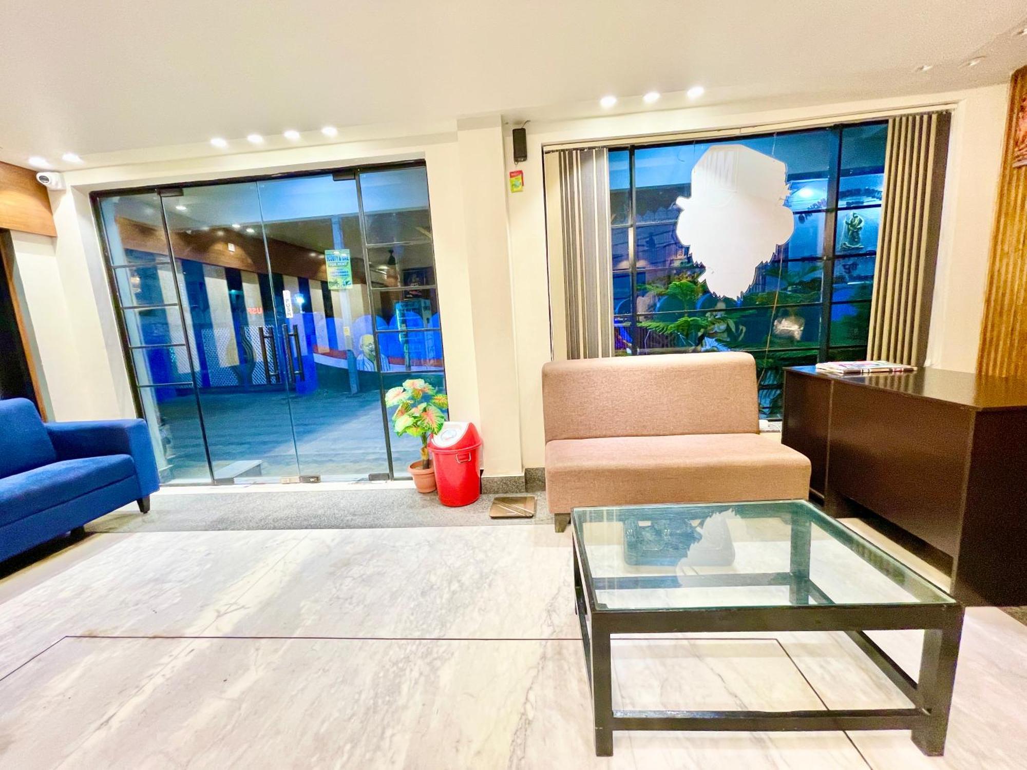 Hotel Rb International ! Puri Near-Sea-Beach-And-Temple Fully-Air-Conditioned-Hotel With-Lift-And-Card Payment Accepted-Parking-Facility, Best Hotel In פורי מראה חיצוני תמונה