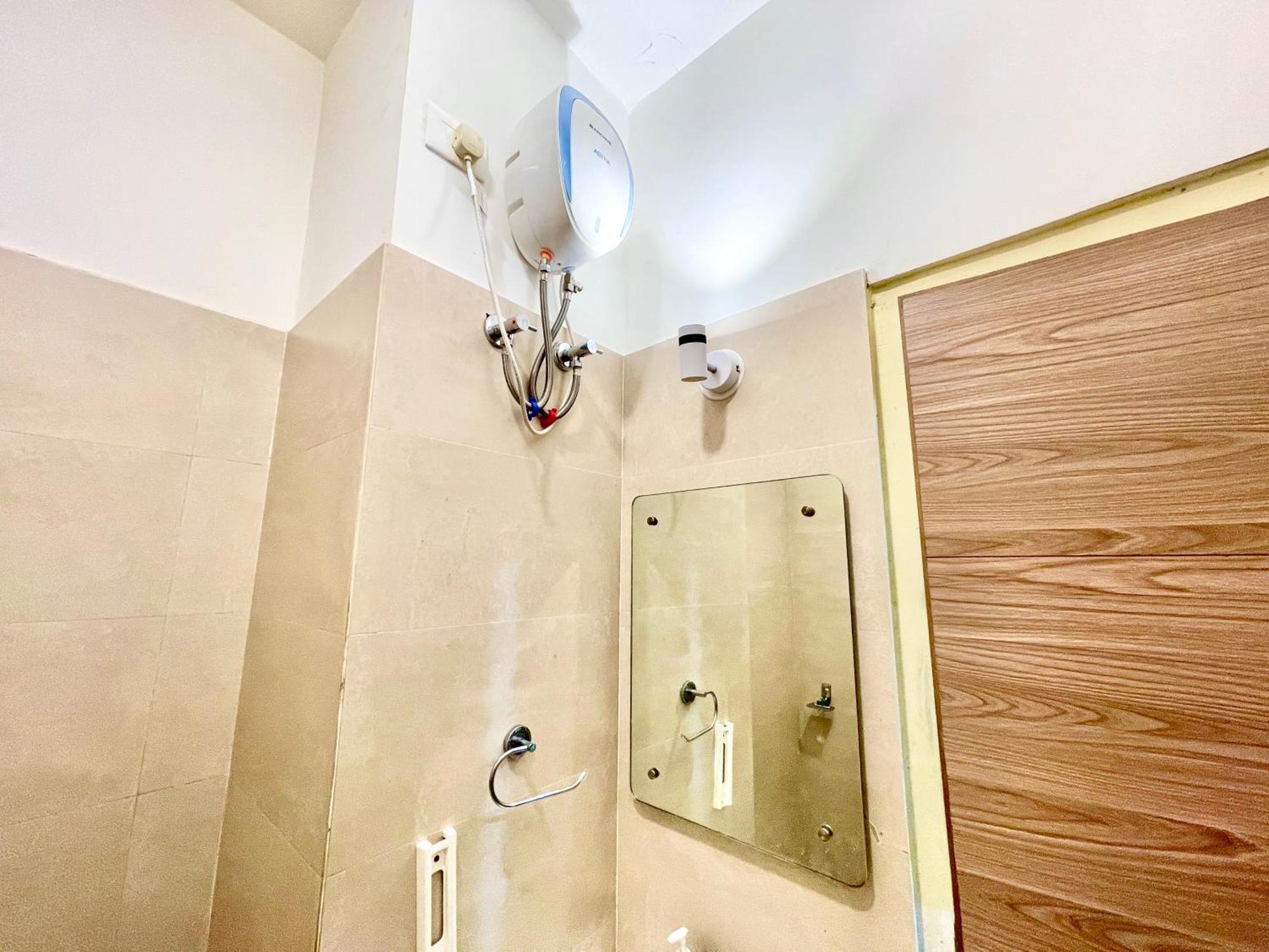 Hotel Rb International ! Puri Near-Sea-Beach-And-Temple Fully-Air-Conditioned-Hotel With-Lift-And-Card Payment Accepted-Parking-Facility, Best Hotel In פורי מראה חיצוני תמונה
