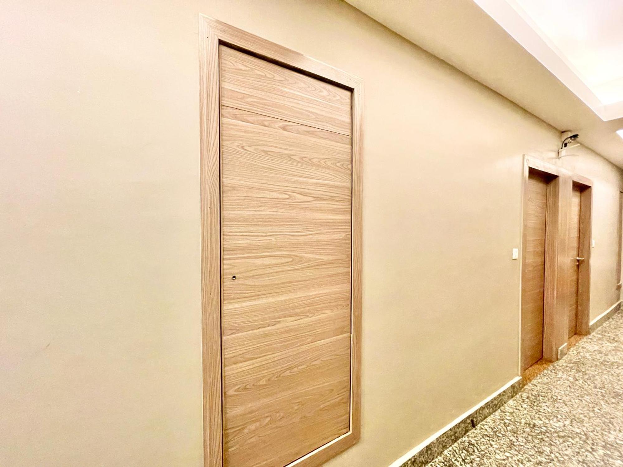 Hotel Rb International ! Puri Near-Sea-Beach-And-Temple Fully-Air-Conditioned-Hotel With-Lift-And-Card Payment Accepted-Parking-Facility, Best Hotel In פורי מראה חיצוני תמונה