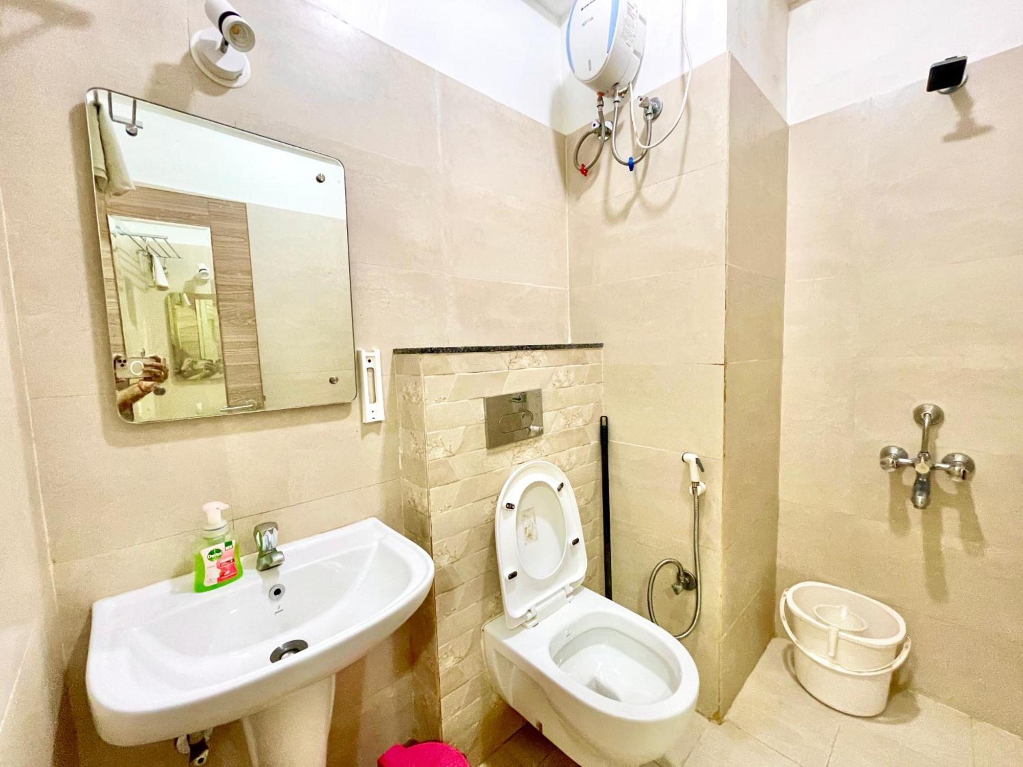Hotel Rb International ! Puri Near-Sea-Beach-And-Temple Fully-Air-Conditioned-Hotel With-Lift-And-Card Payment Accepted-Parking-Facility, Best Hotel In פורי מראה חיצוני תמונה