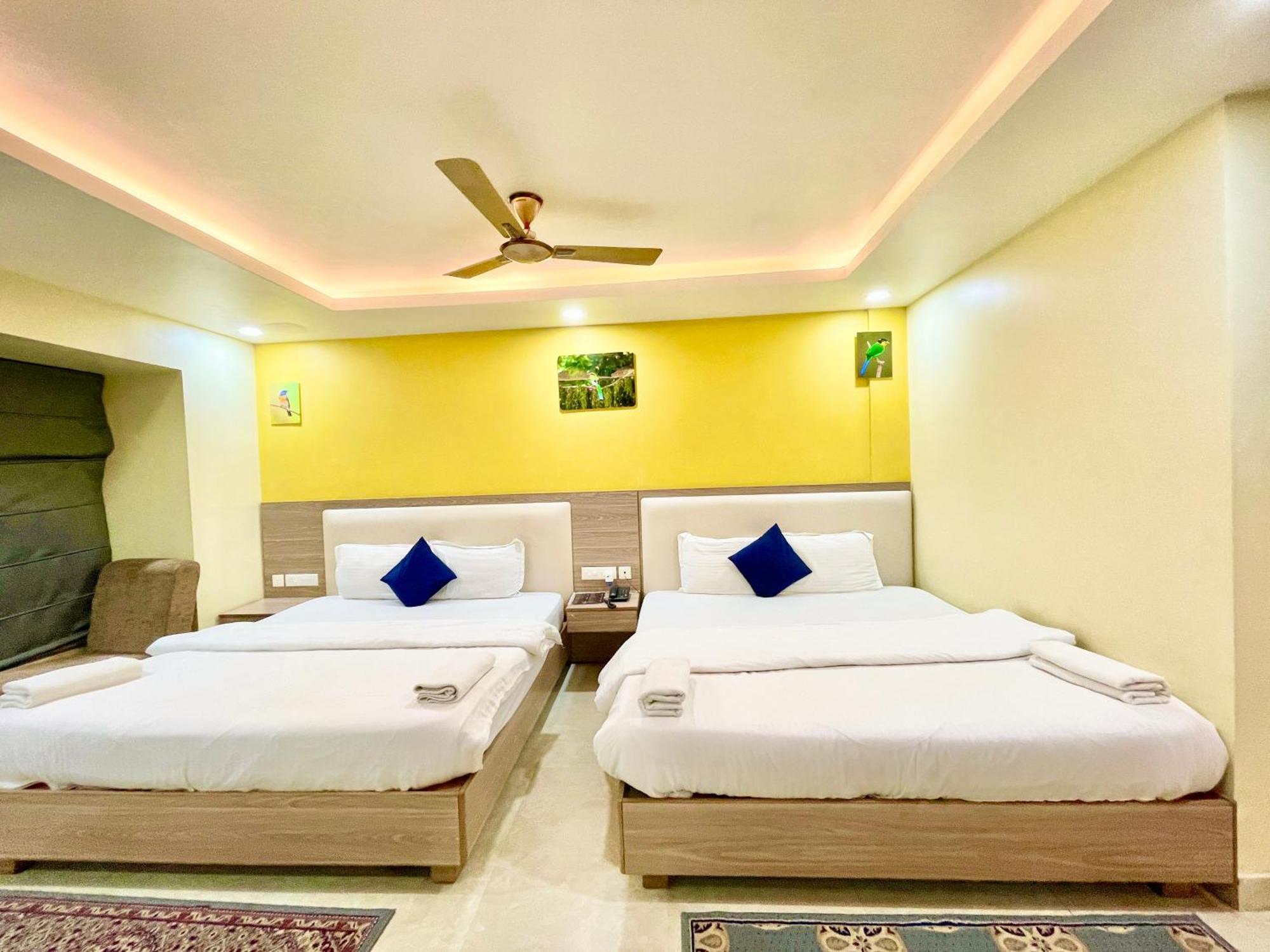 Hotel Rb International ! Puri Near-Sea-Beach-And-Temple Fully-Air-Conditioned-Hotel With-Lift-And-Card Payment Accepted-Parking-Facility, Best Hotel In פורי מראה חיצוני תמונה