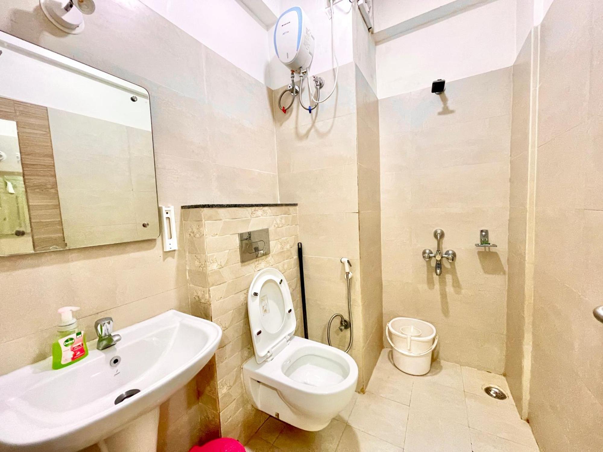 Hotel Rb International ! Puri Near-Sea-Beach-And-Temple Fully-Air-Conditioned-Hotel With-Lift-And-Card Payment Accepted-Parking-Facility, Best Hotel In פורי מראה חיצוני תמונה