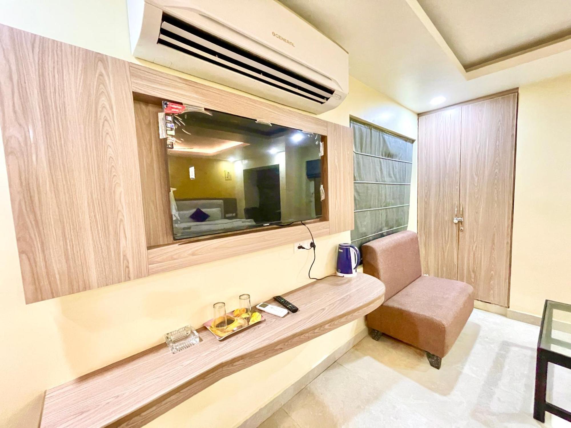 Hotel Rb International ! Puri Near-Sea-Beach-And-Temple Fully-Air-Conditioned-Hotel With-Lift-And-Card Payment Accepted-Parking-Facility, Best Hotel In פורי מראה חיצוני תמונה