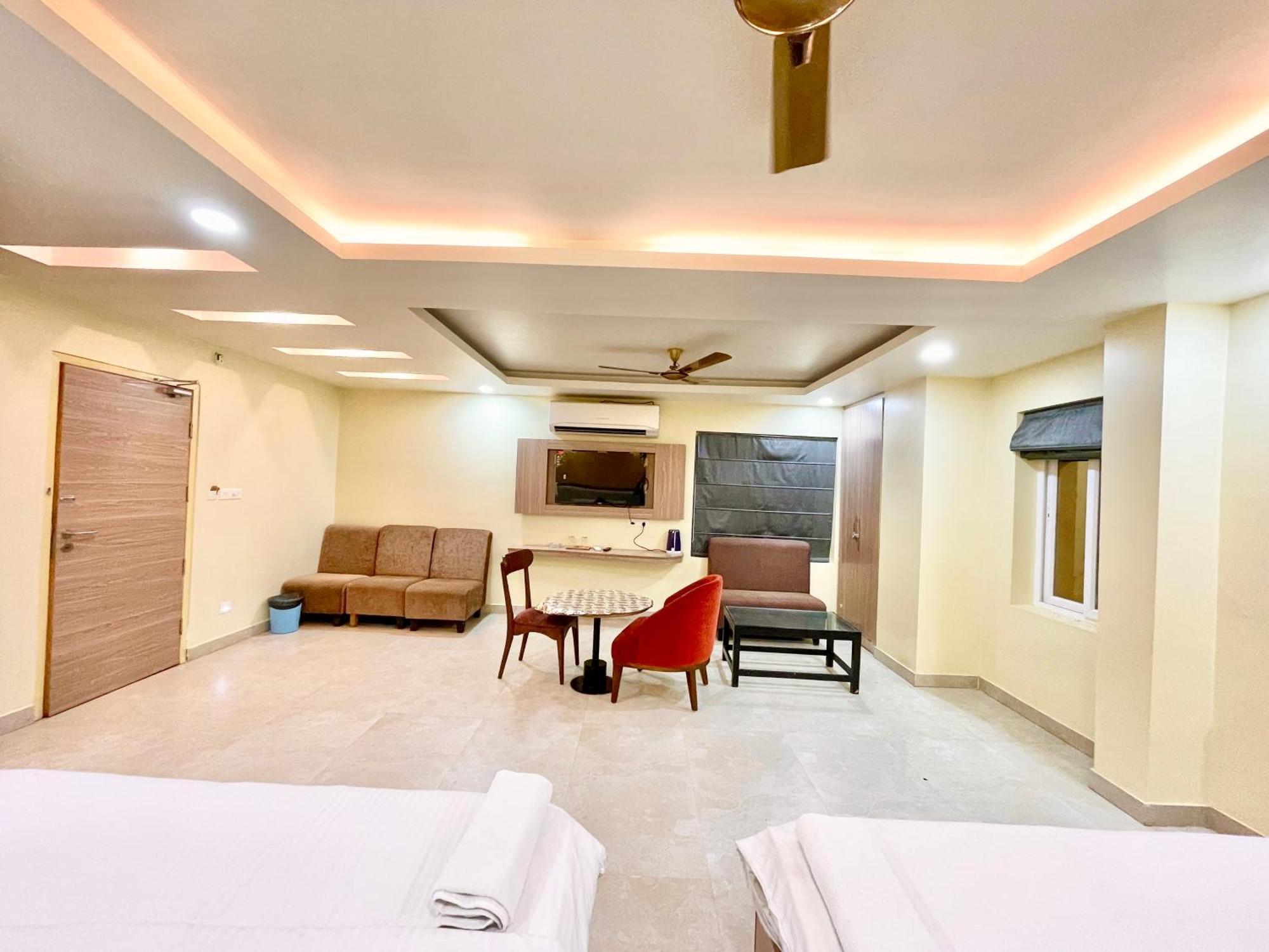 Hotel Rb International ! Puri Near-Sea-Beach-And-Temple Fully-Air-Conditioned-Hotel With-Lift-And-Card Payment Accepted-Parking-Facility, Best Hotel In פורי מראה חיצוני תמונה